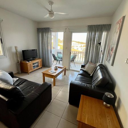 Beautiful 2 Bed Apartment In Peyia Valley, Paphos Exteriör bild