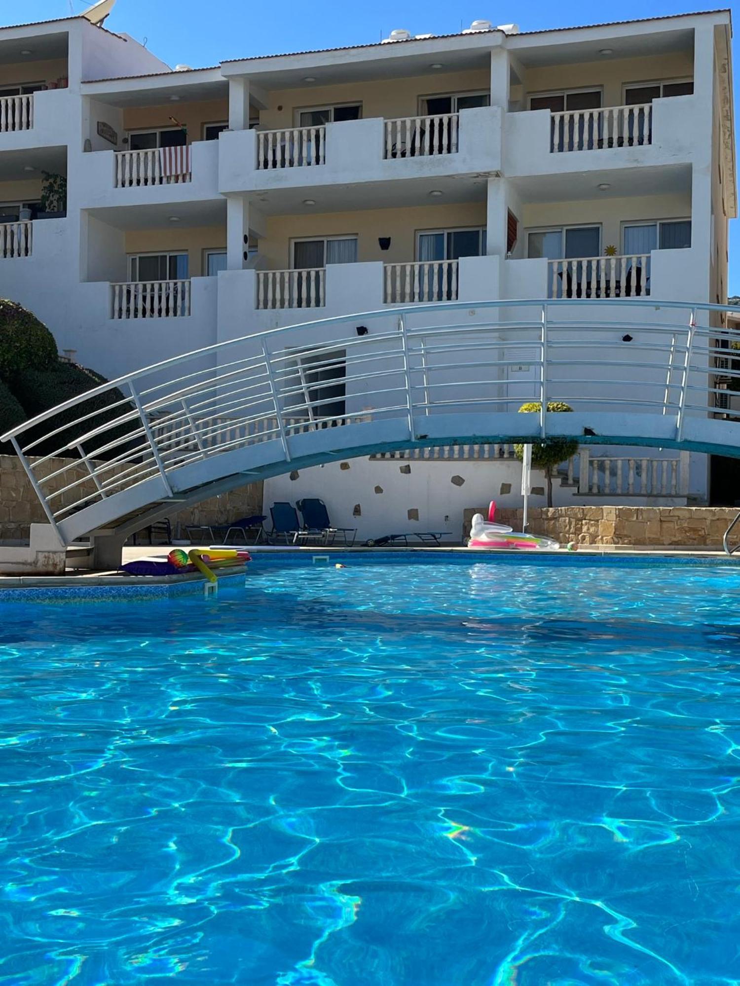 Beautiful 2 Bed Apartment In Peyia Valley, Paphos Exteriör bild