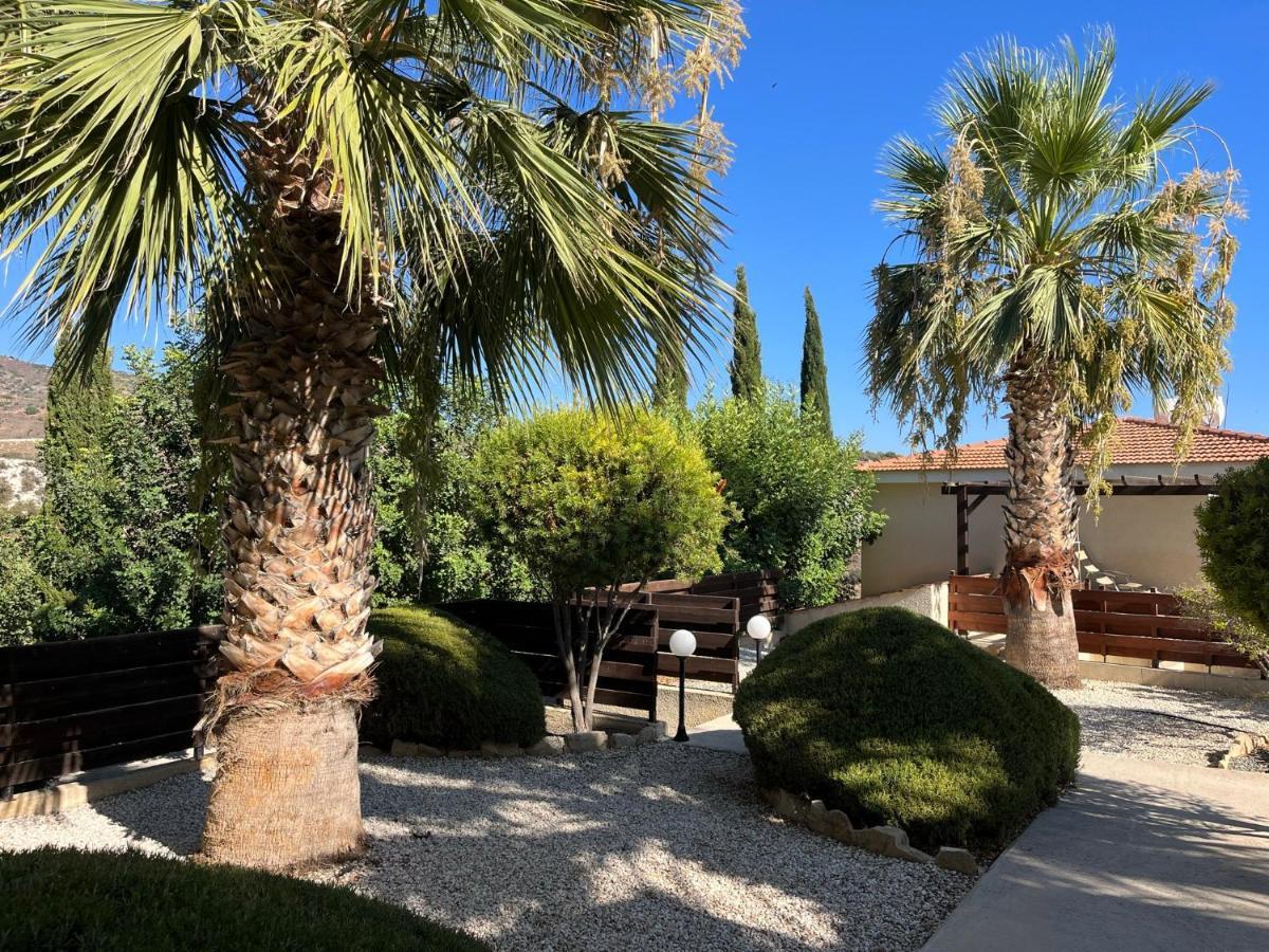 Beautiful 2 Bed Apartment In Peyia Valley, Paphos Exteriör bild
