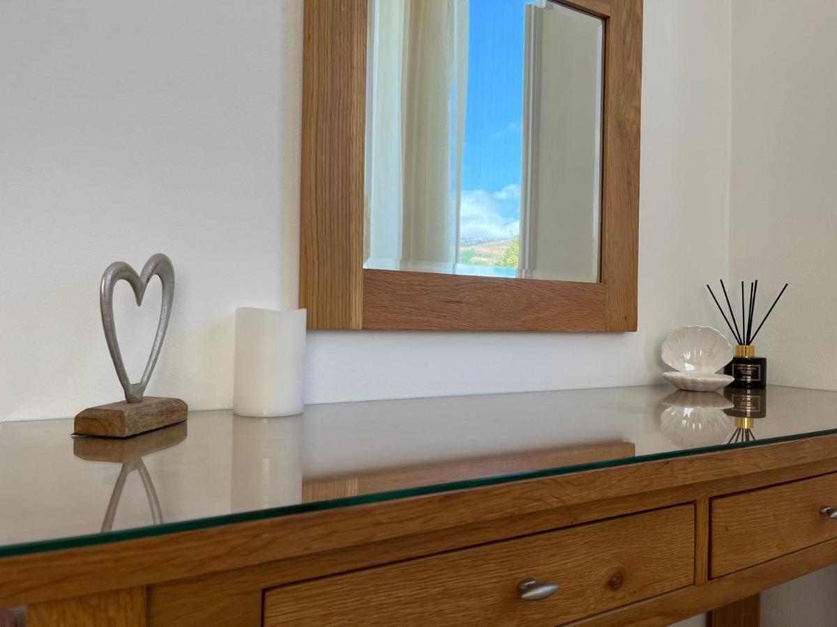 Beautiful 2 Bed Apartment In Peyia Valley, Paphos Exteriör bild