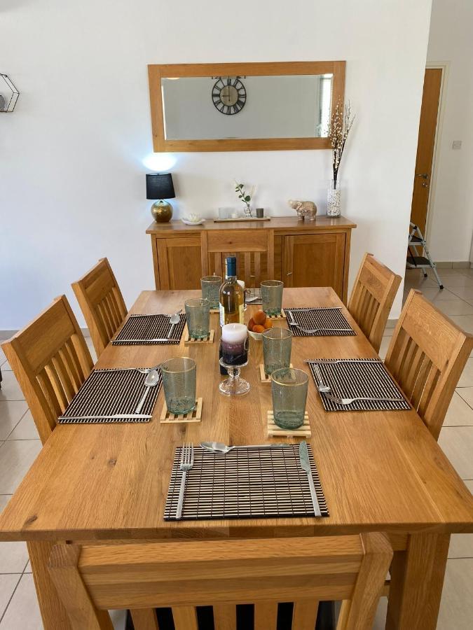 Beautiful 2 Bed Apartment In Peyia Valley, Paphos Exteriör bild
