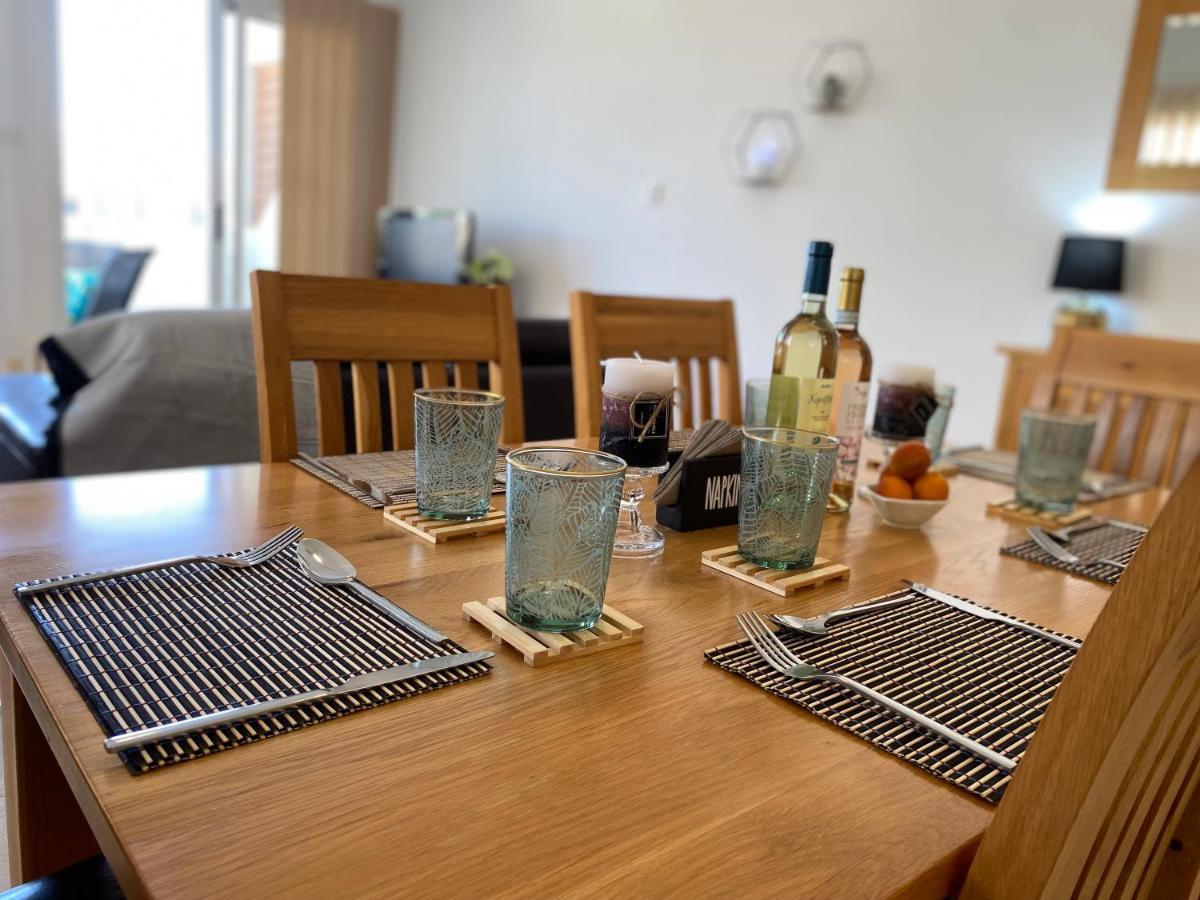 Beautiful 2 Bed Apartment In Peyia Valley, Paphos Exteriör bild