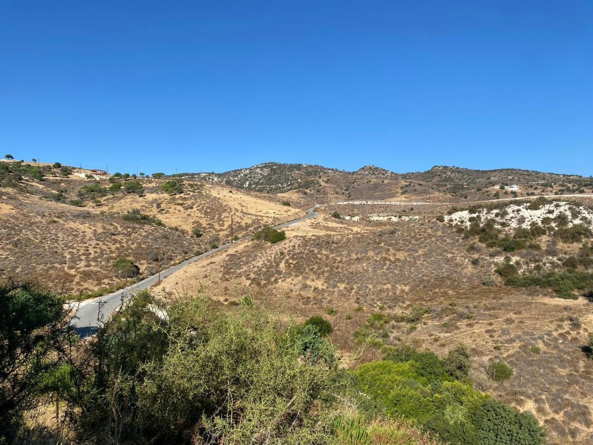 Beautiful 2 Bed Apartment In Peyia Valley, Paphos Exteriör bild
