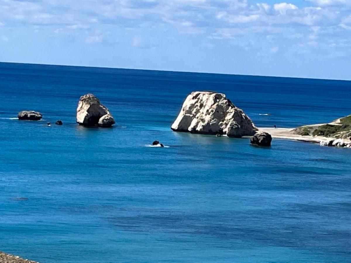 Beautiful 2 Bed Apartment In Peyia Valley, Paphos Exteriör bild