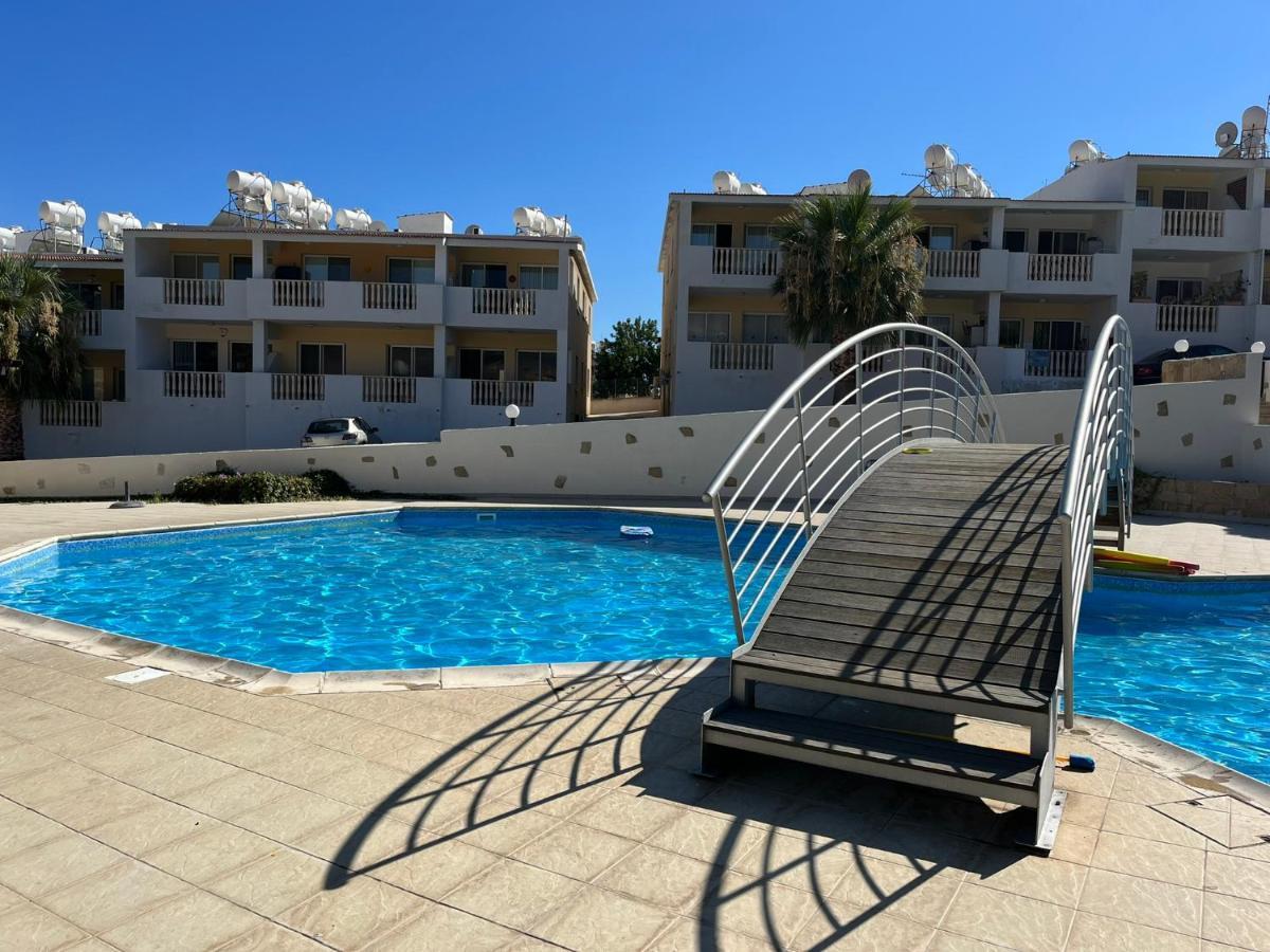 Beautiful 2 Bed Apartment In Peyia Valley, Paphos Exteriör bild